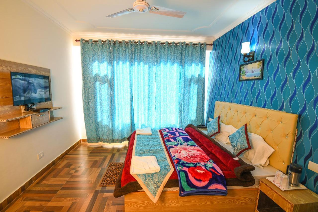 Kullu Manali Inn Екстериор снимка