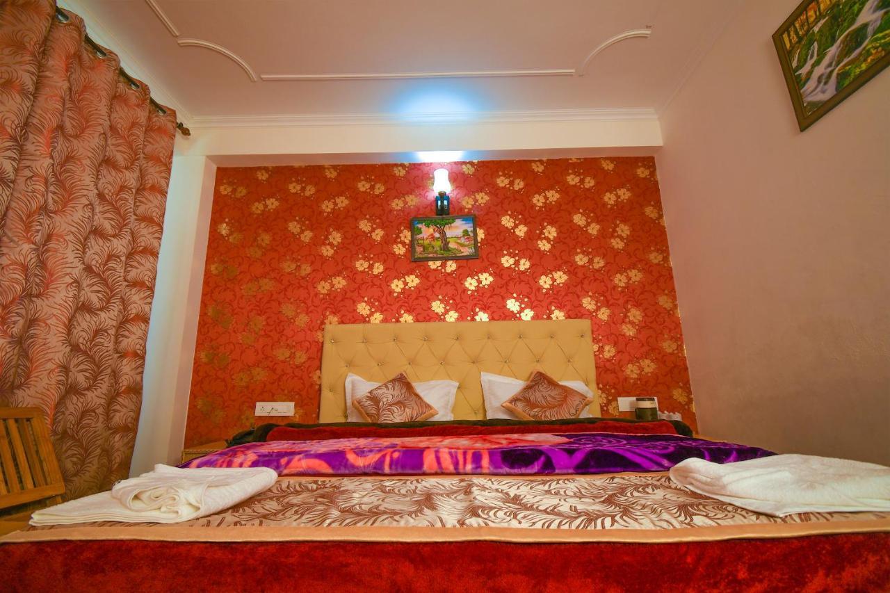 Kullu Manali Inn Екстериор снимка