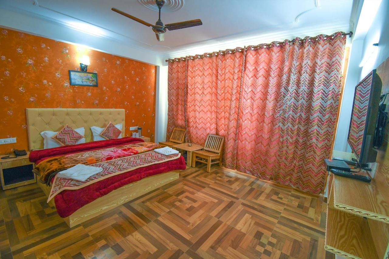 Kullu Manali Inn Екстериор снимка